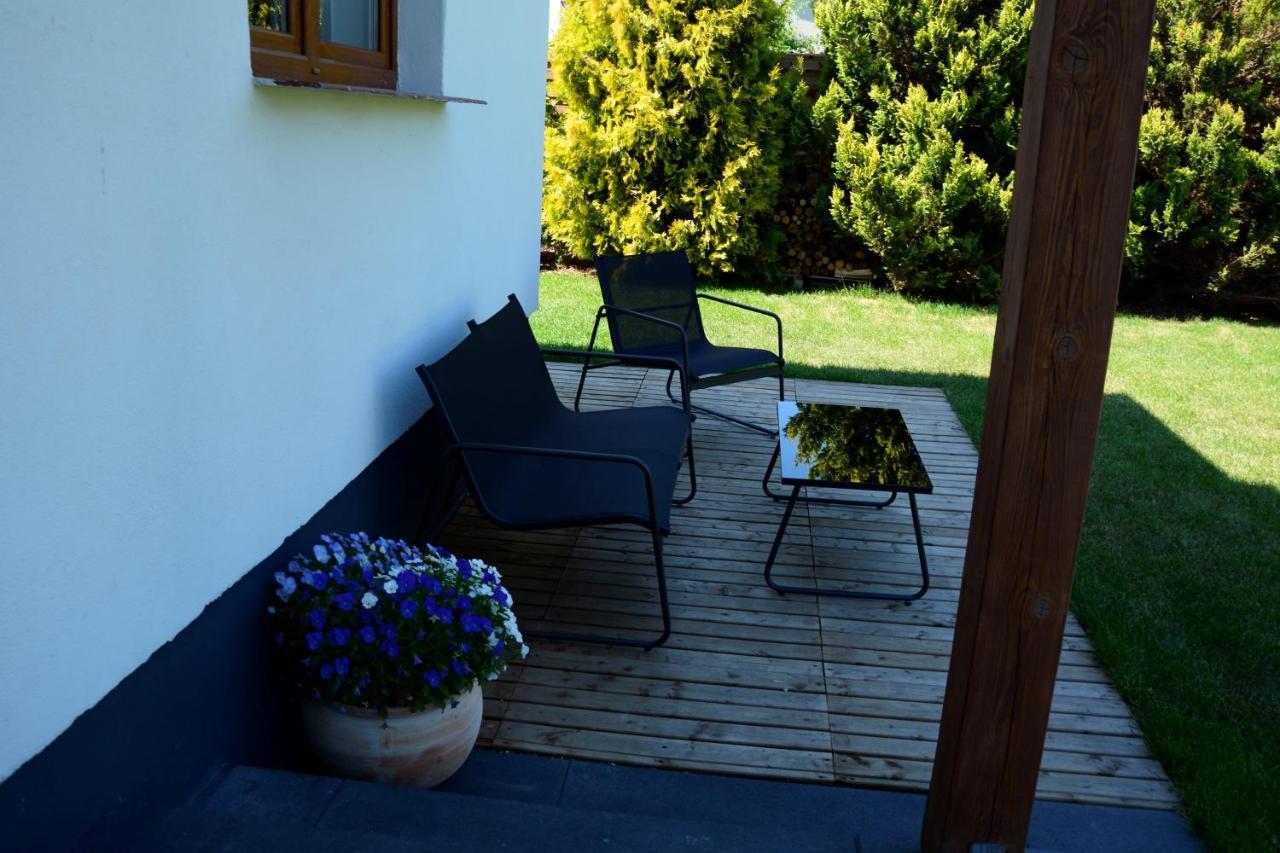 Baza Lipusz Villa Exterior foto